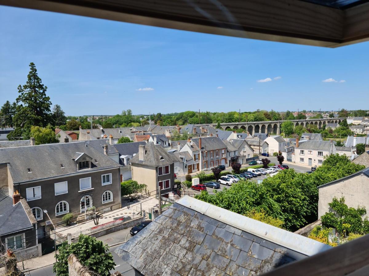 Beaugency-3 Sur La Route Des Chateaux *