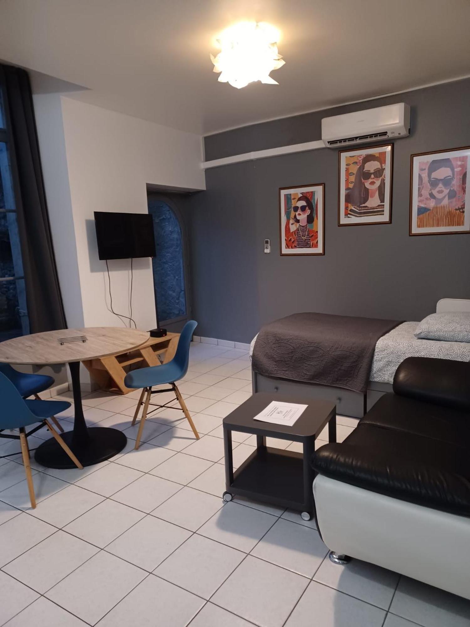 Apartment Beaugency-3 Sur La Route Des Chateaux
